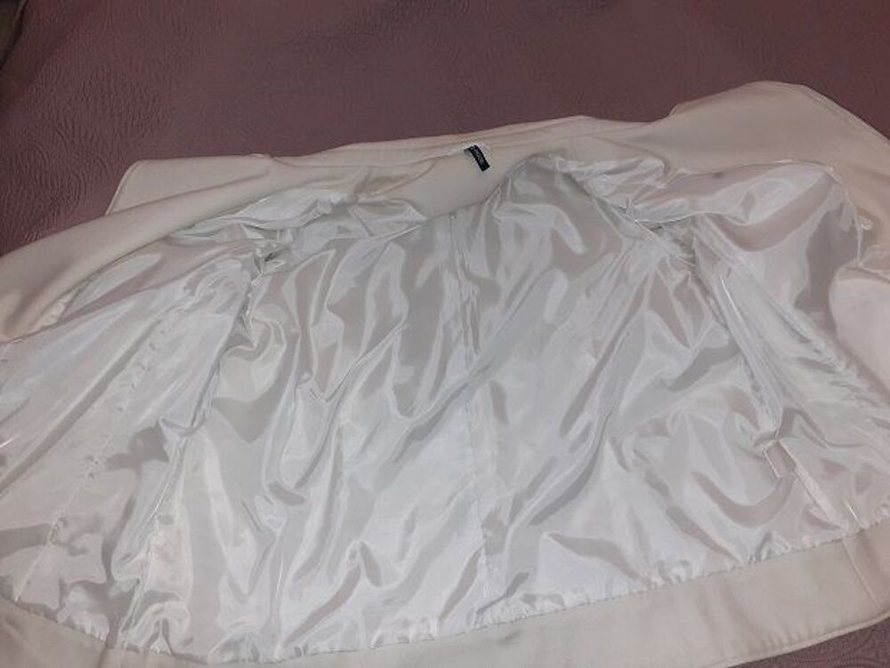  veste femme ecru 
Vêtements