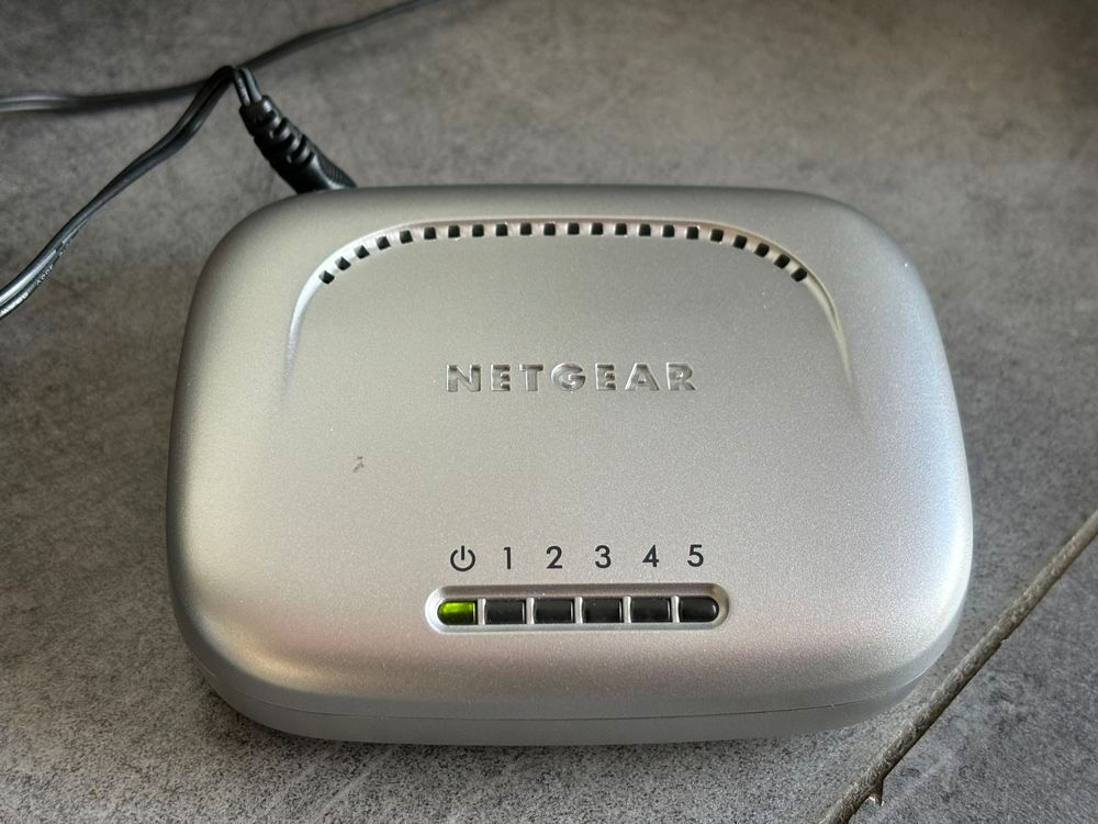 Netgear FS605 v2 Matériel informatique