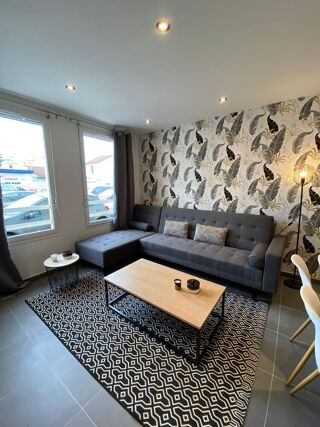  Appartement à louer 2 pièces 80 m² Villeurbanne