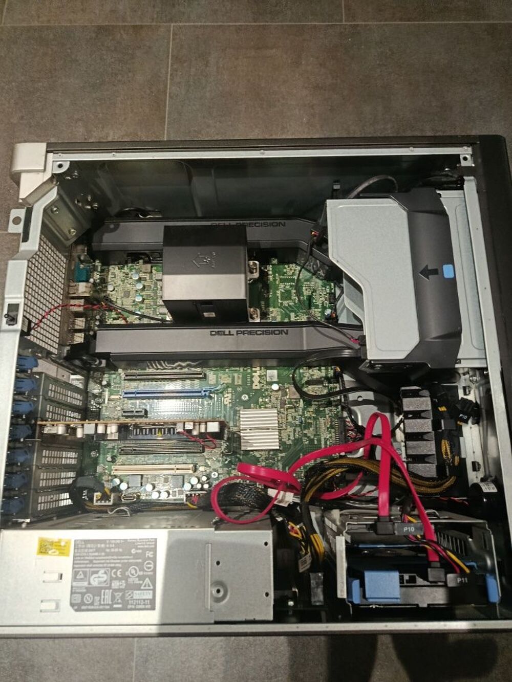 Station de Travail Dell T3610 | Xeon | 24 Go RAM | SSD 500 G Matériel informatique