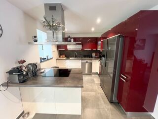  Maison  vendre 5 pices 126 m Thiers-sur-thve