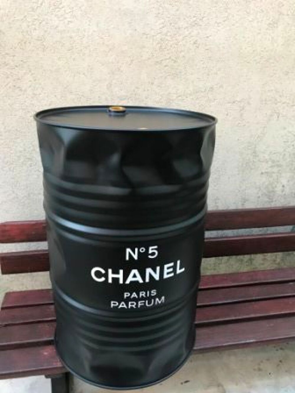 BIDON CHANEL Décoration