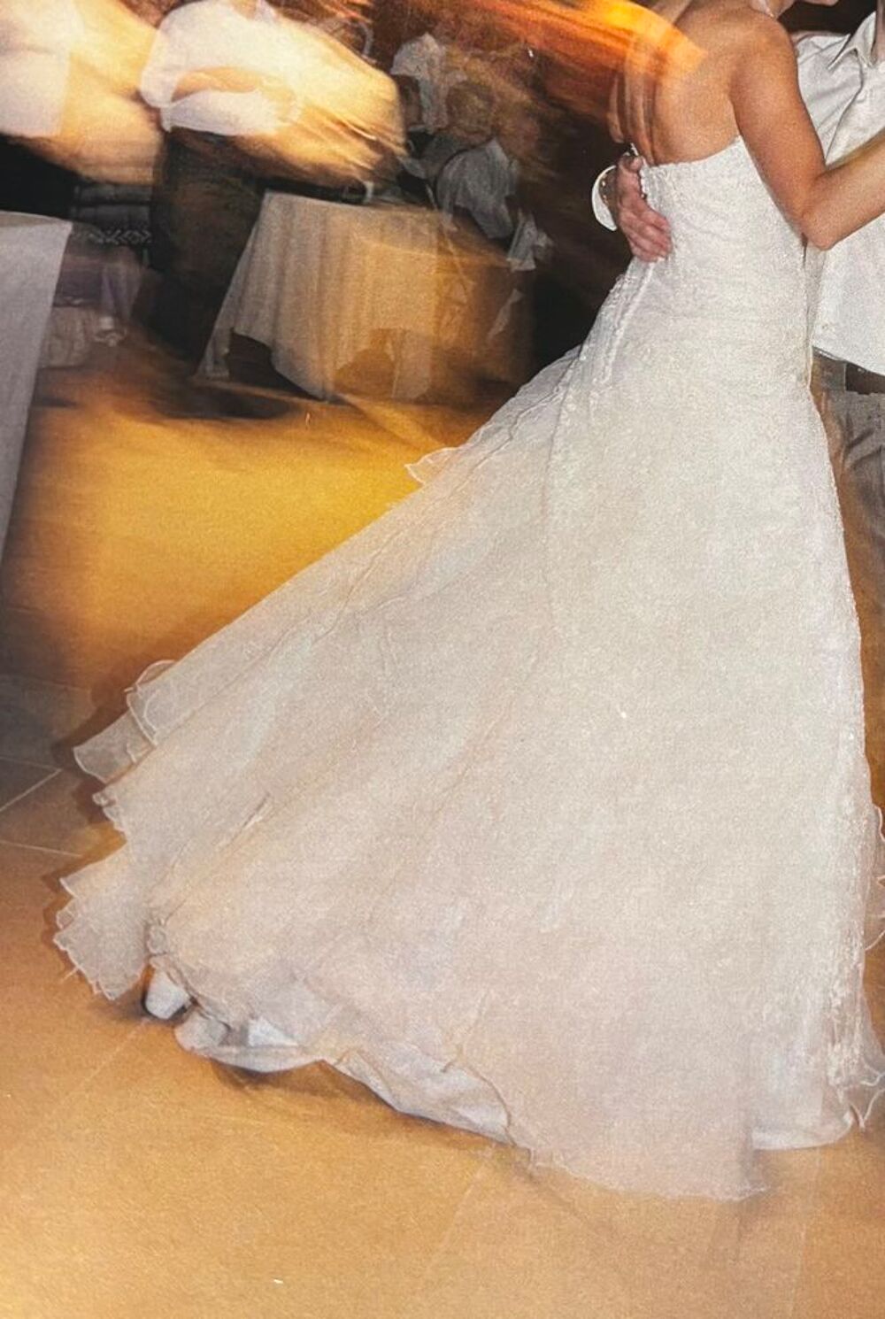 robe de mari&eacute;e blanche avec chaussures pointure 39 Vêtements