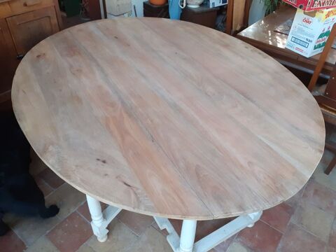 Grande tables atypique en bois massif (8/10 pers) 650 Saint-Germain-de-la-Coudre (61)