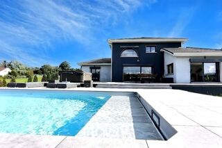  Villa à vendre 5 pièces 6300 m²