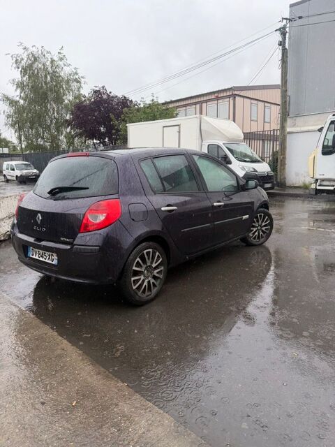 Renault clio iii Clio 1.2 16V 80 Privil&egrave;ge Quicksh