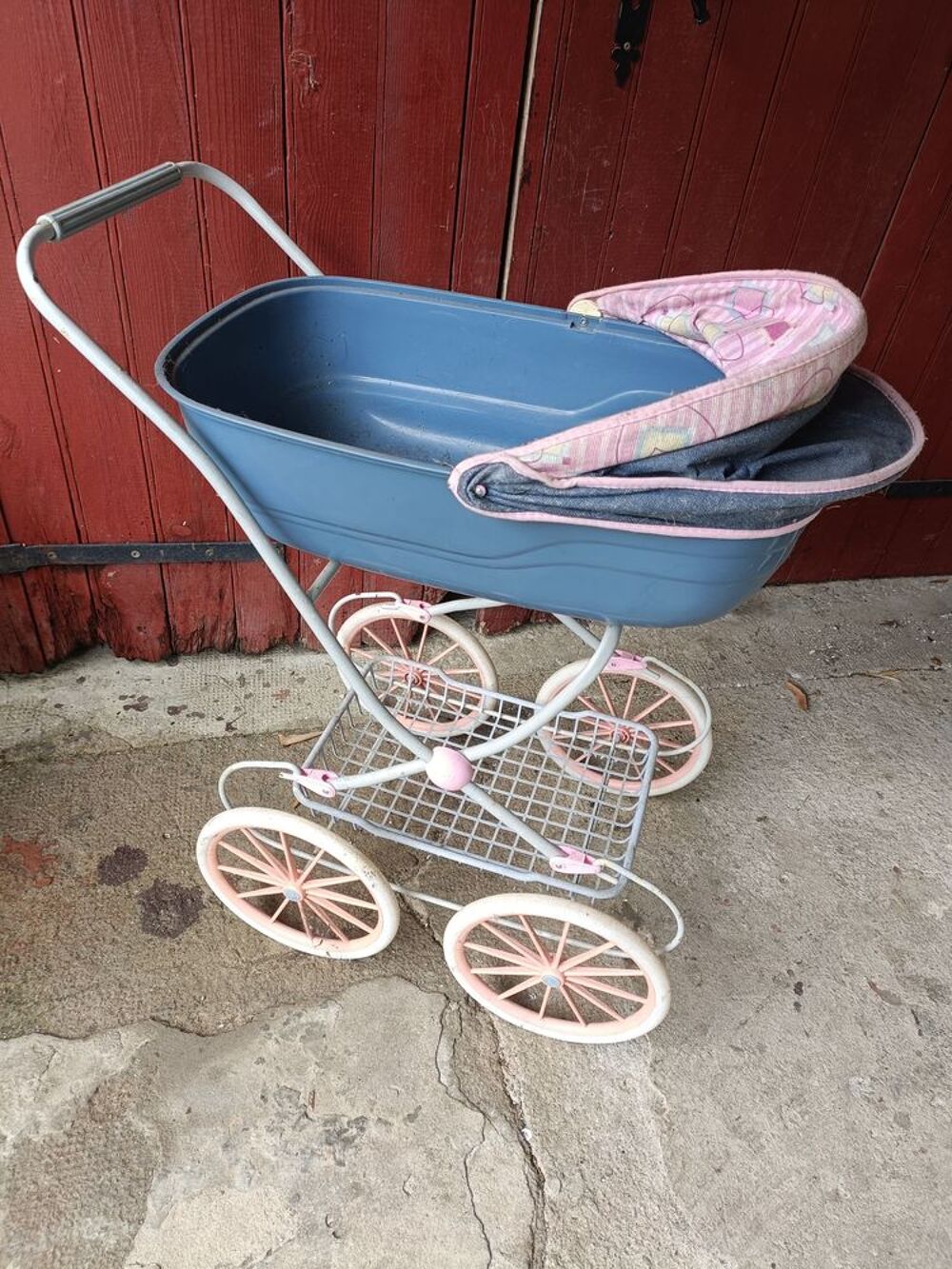 Landau Poup&eacute;e Vintage Jeux / jouets