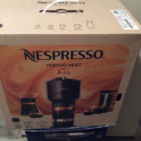 cafetiere nespresso 
120 Voiron (38)