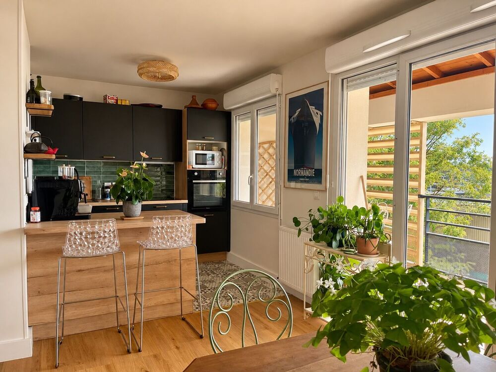Vente Appartement Très bel appartement T3 de 67 m2 + terrasse de 10m2 Bourg-en-bresse