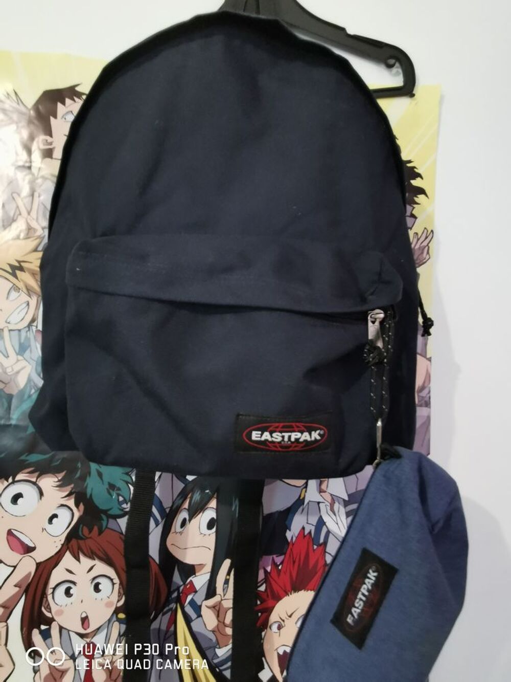 sac avec sa trousse eastpak 40euros Maroquinerie