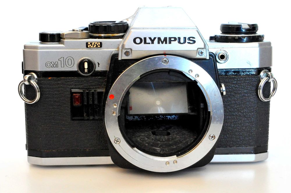 OLYMPUS OM10 - H.S. 20 € Photos/Video/TV