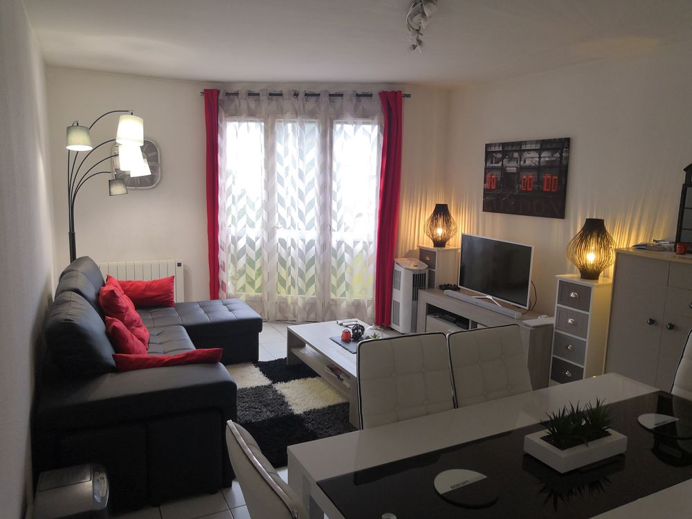 Location Appartement Nous louons un appartement t2 de 52 m2 plus garage  VALENCE Valence