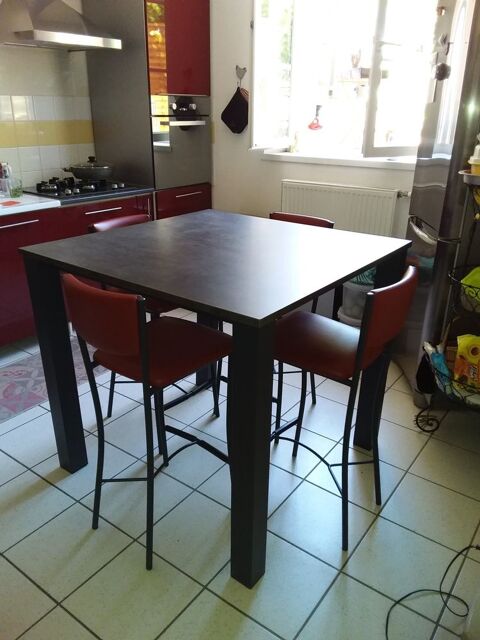 Table haute de cuisine et ses 4 chaises 400 Davay (71)