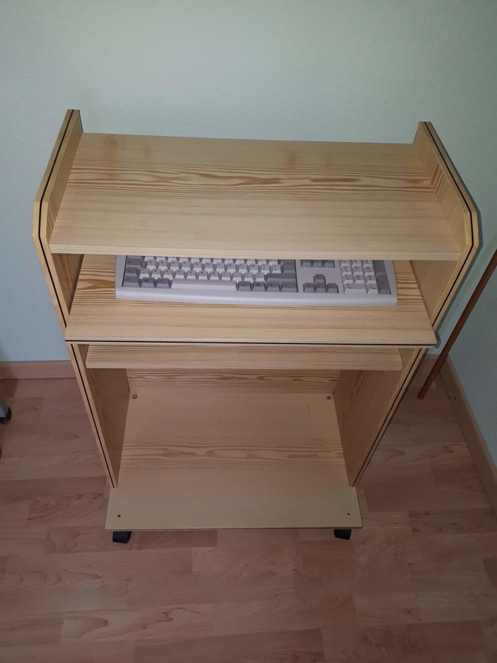 desserte informatique Meubles