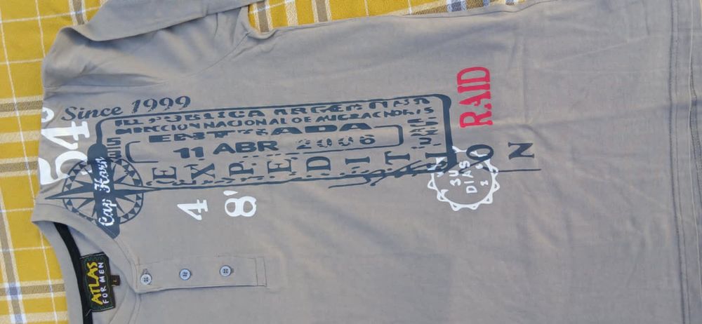 Tee-shirt Beige, &agrave; Col Boutonn&eacute;, pour Homme "Atlas For Men" Vêtements