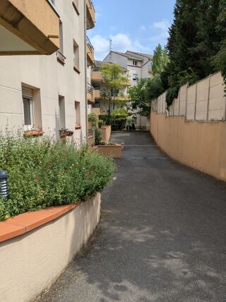  Appartement à louer 2 pièces 49 m²