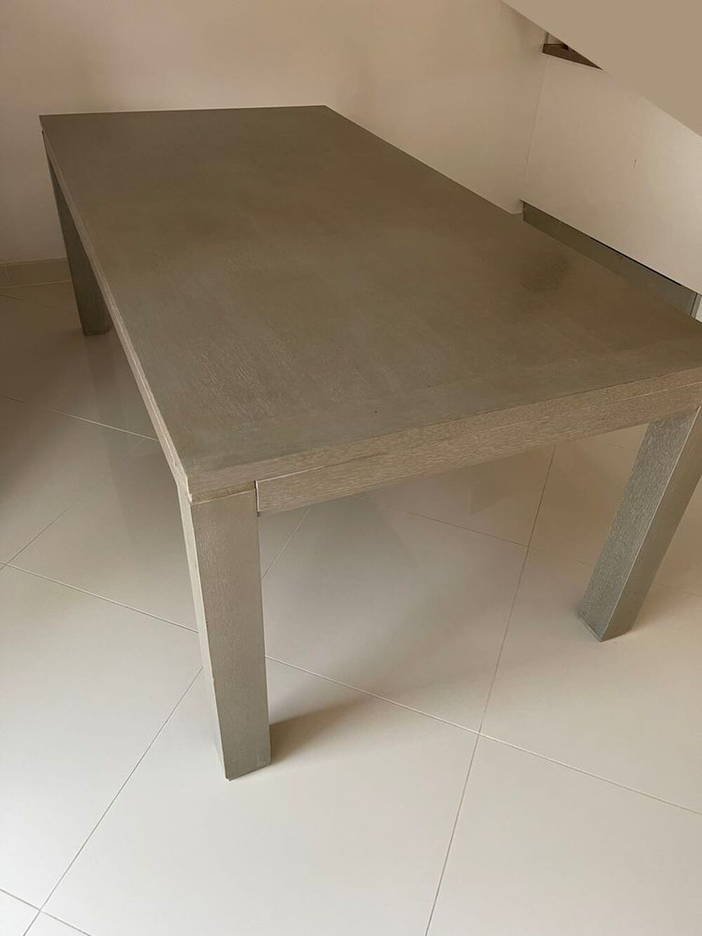 Table en bois massif Meubles