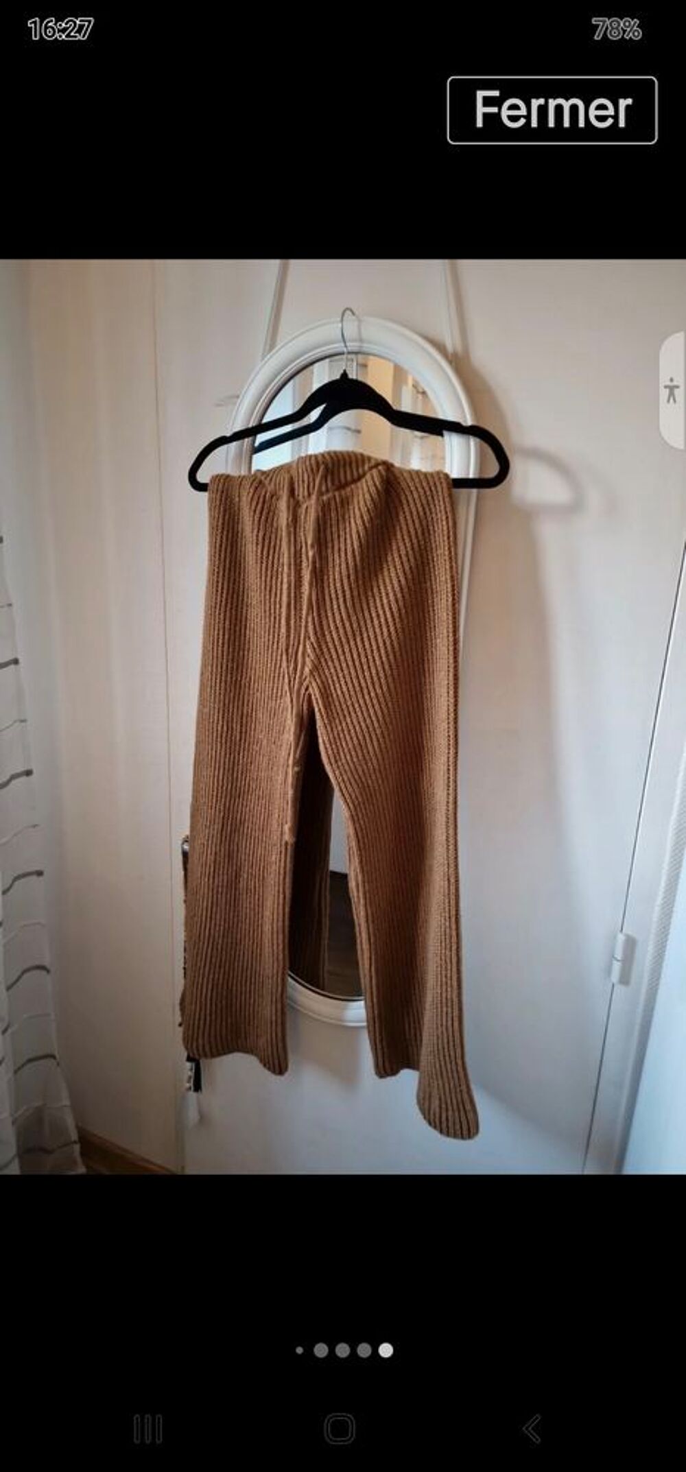 Ensemble pull et pantalon 100% acrylique neuf jamais port&eacute; Vêtements
