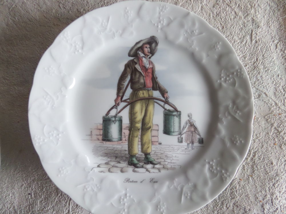6 assiettes a dessert en porcelaine Cuisine