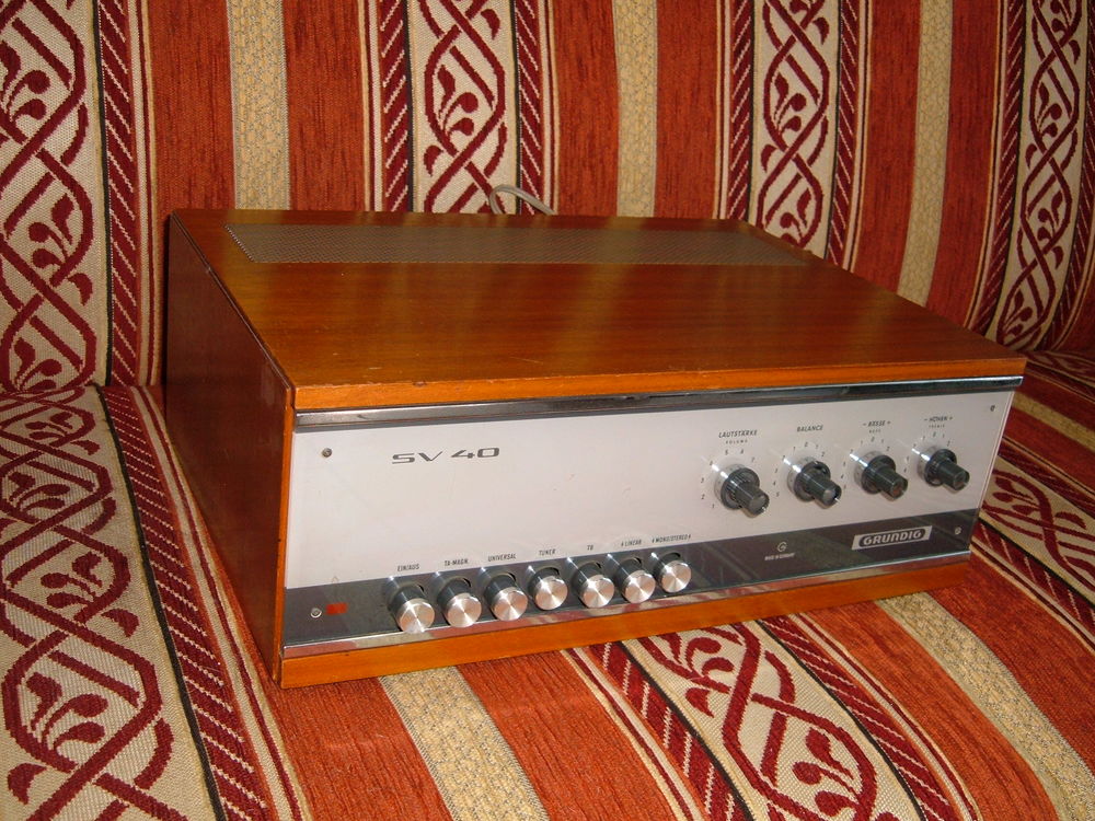 SONAB (P-4000 integred amplifier) 1974 Audio et hifi