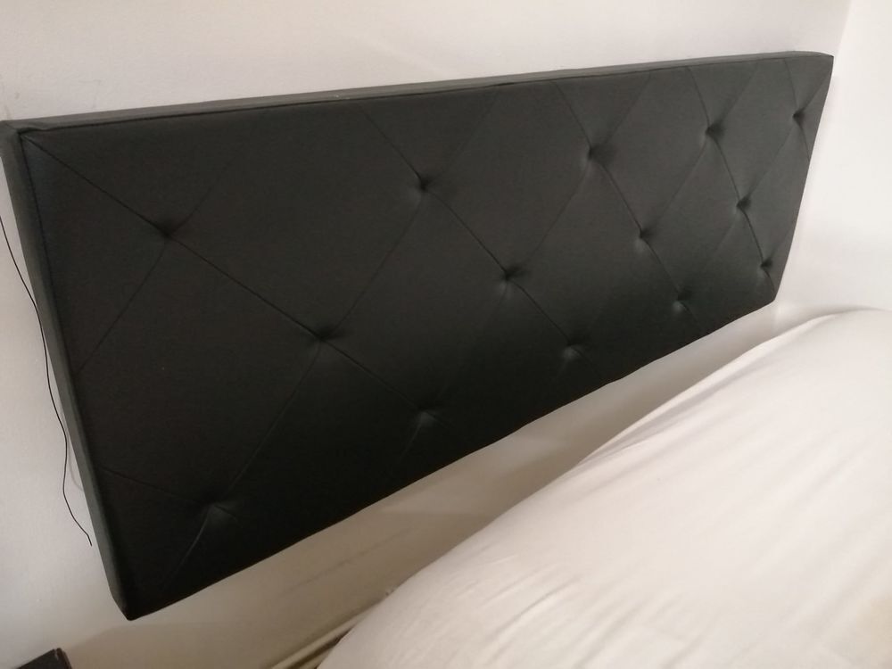 Tour de lit simili cuir noir Meubles