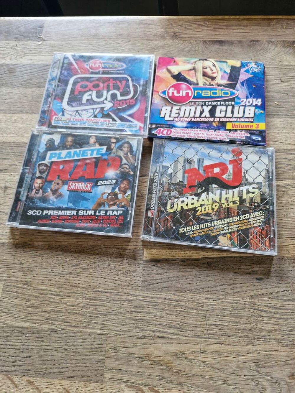 lots CD tal .trag&eacute;die. Michael Jackson. SHY,M.l Audio et hifi
