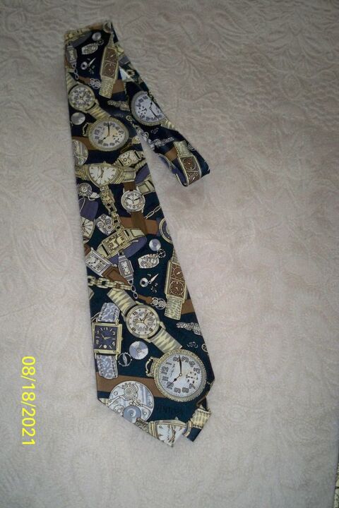 CRAVATE A THEME-POUR ETRE TOUJOURS A L 'HEURE AU RENDEZ VOUS 5 Sucy-en-Brie (94)