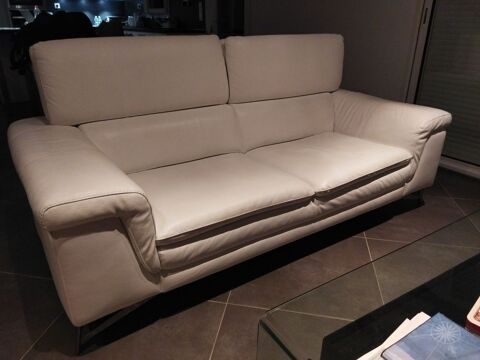 Canap cuir blanc 2 places plus pouf 600 Saint-Rmy-de-Provence (13)