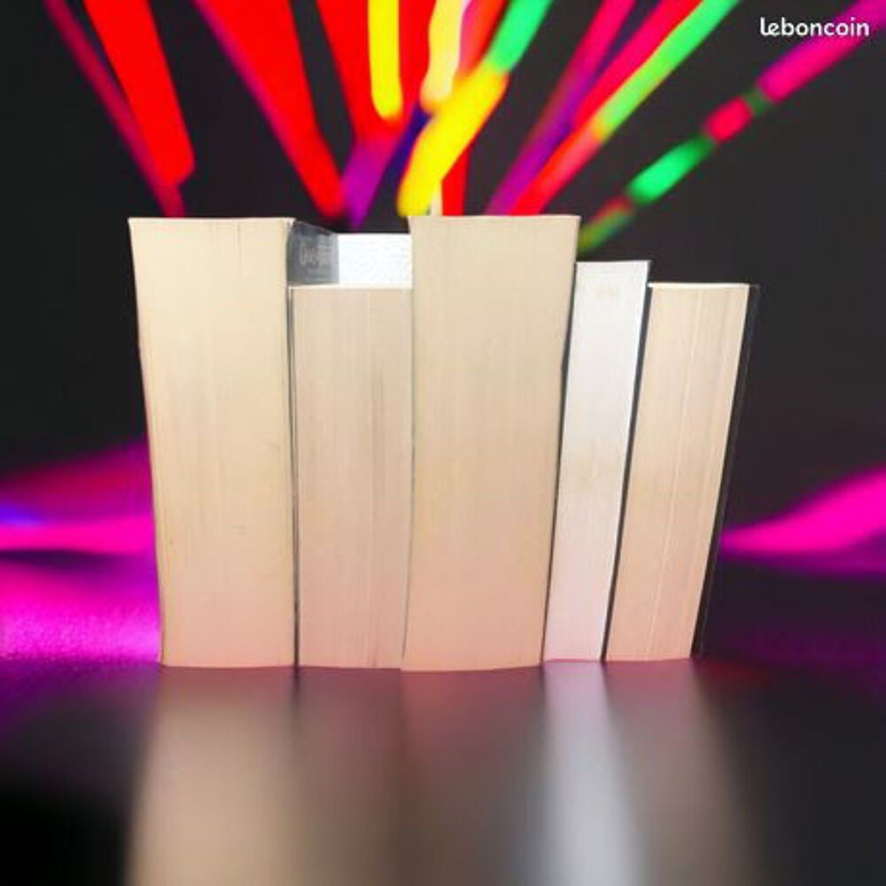 Lot de 5 livres , L e Tr&ocirc;ne de Fer Livres et BD