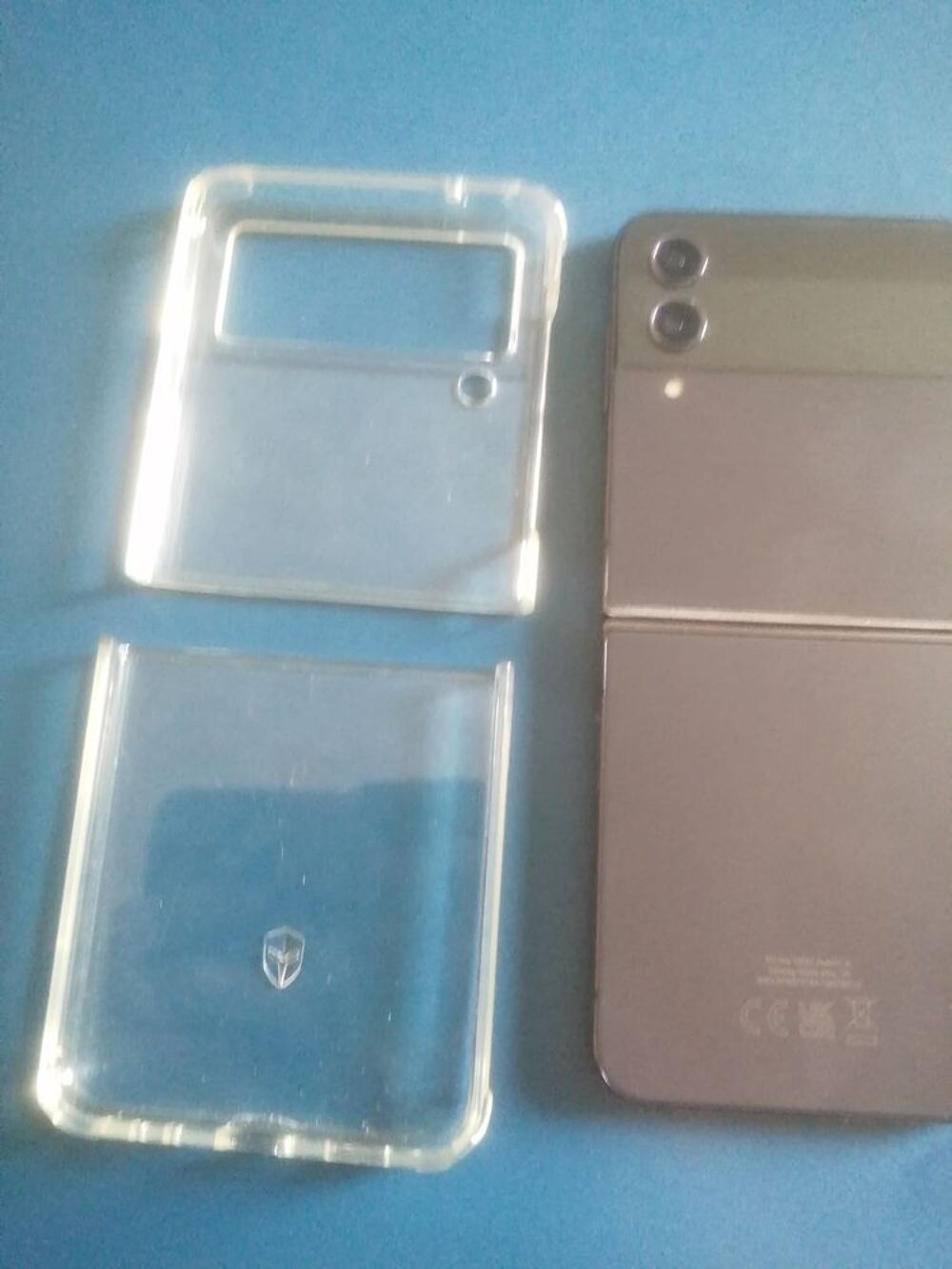 Samsung z flip 4 128g Téléphones et tablettes