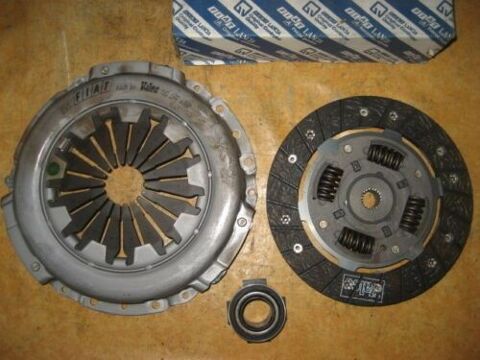 Pi&egrave;ces et &eacute;quipements Voiture Pi&egrave;ces et &eacute;quipements Voiture  occasion Saint-Geni&egrave;s-de-Comolas 30150