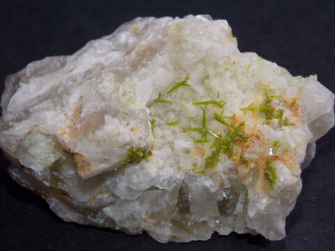Pyromorphite Chaillac Indre France 61gr 50 x 39 x 29 mm 14 Moyenmoutier (88)