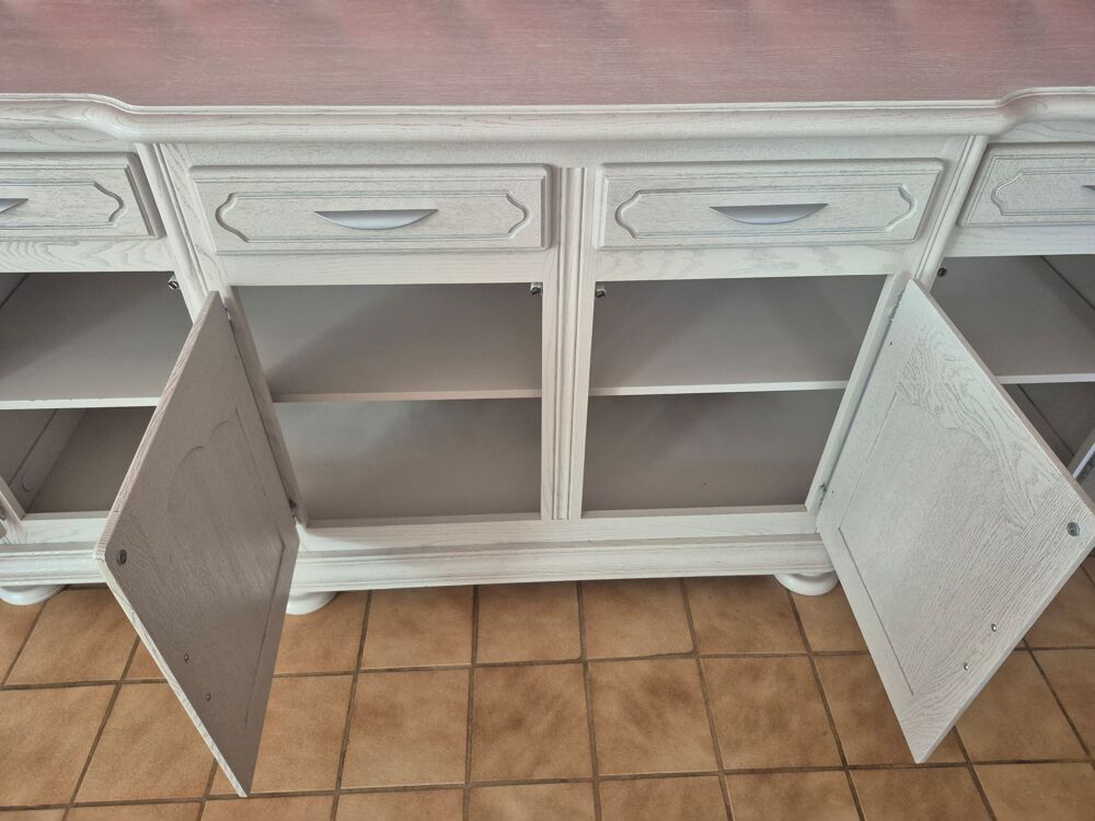 Meuble en ch&ecirc;ne Meubles