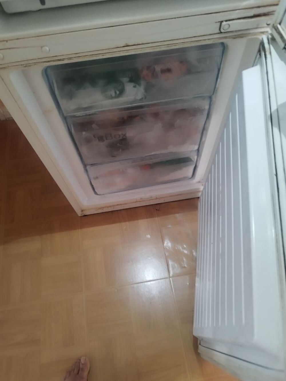 R&eacute;frig&eacute;rateur cong&eacute;lateur BOSCH KGV36vw32S 309 litres A++ 
Electroménager