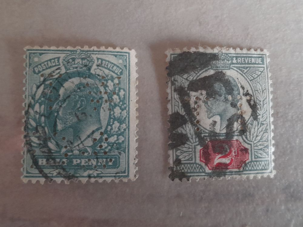 64 TIMBRES ROIS et REINES d'ANGLETERRE 