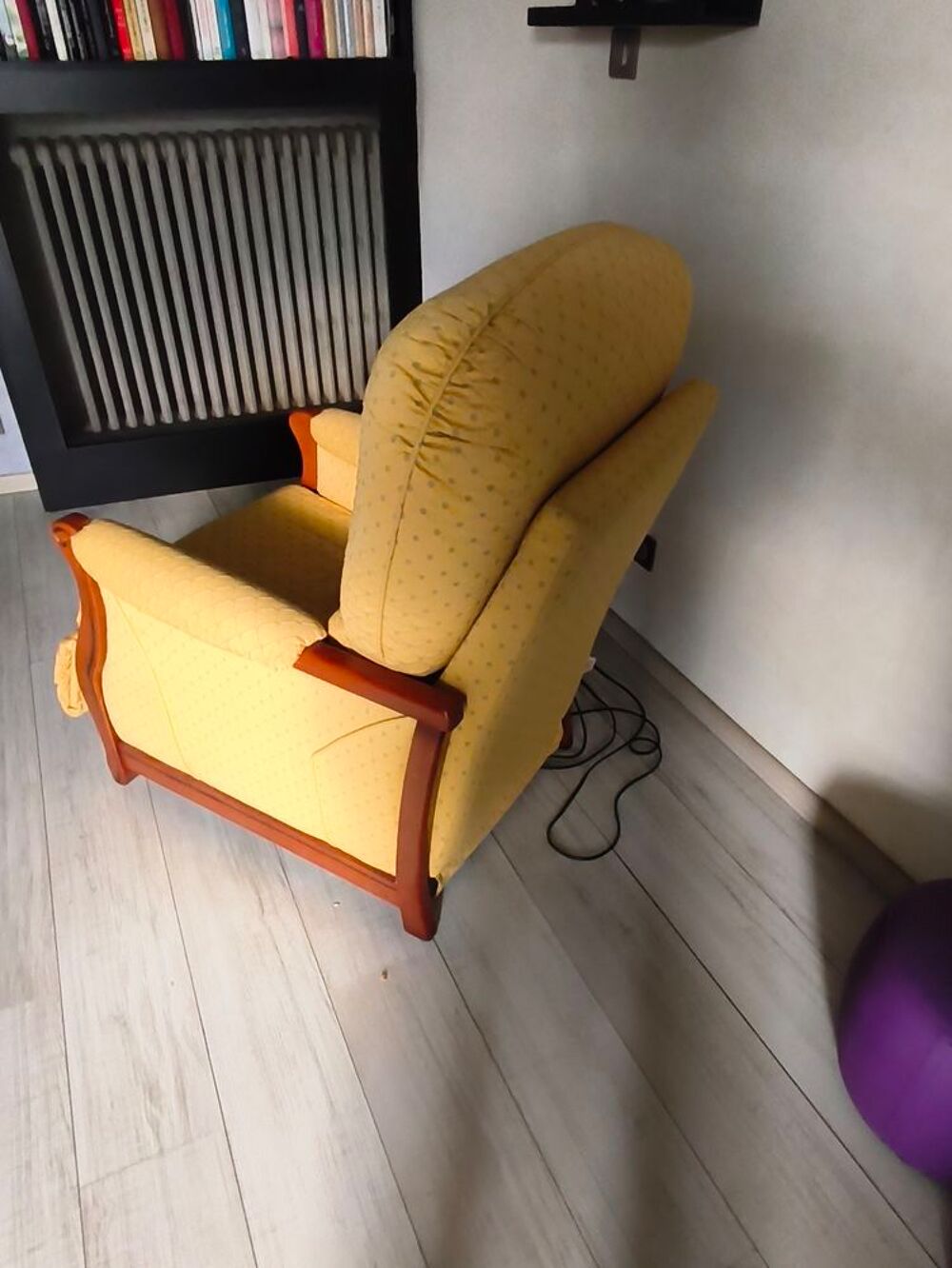 Fauteuil relax avec pieds relevable et dossier mobile Meubles