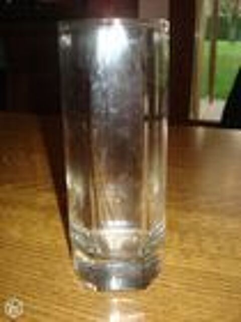 Verre ou carafe octogonale 0 M�rignies (59)