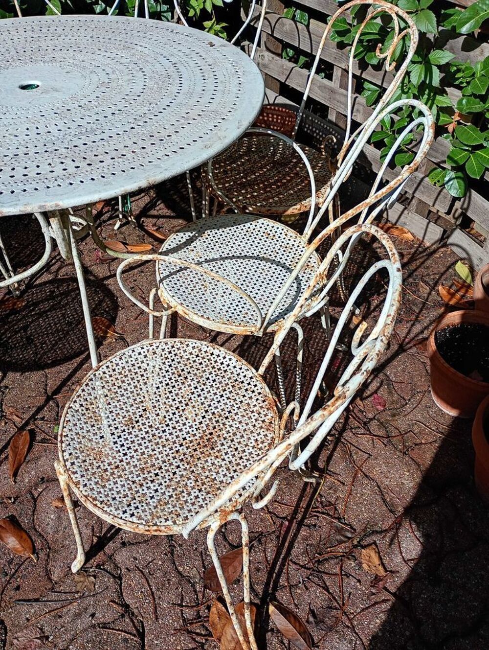 Salon de jardin ancien en fer forg&eacute; 8 chaises Meubles