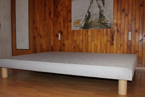 Sommier, matelas, 160/190 en bon �tat, tr�s propre. 200 Sa�ne (25)