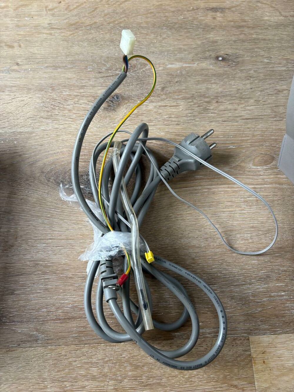 Pieces pour poele a petrole qlima Electrom�nager