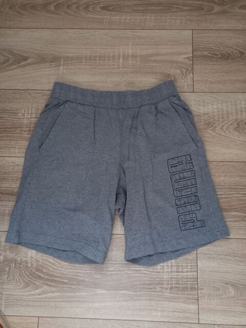 Short gris marque Puma taille S 5 Villiers (86)