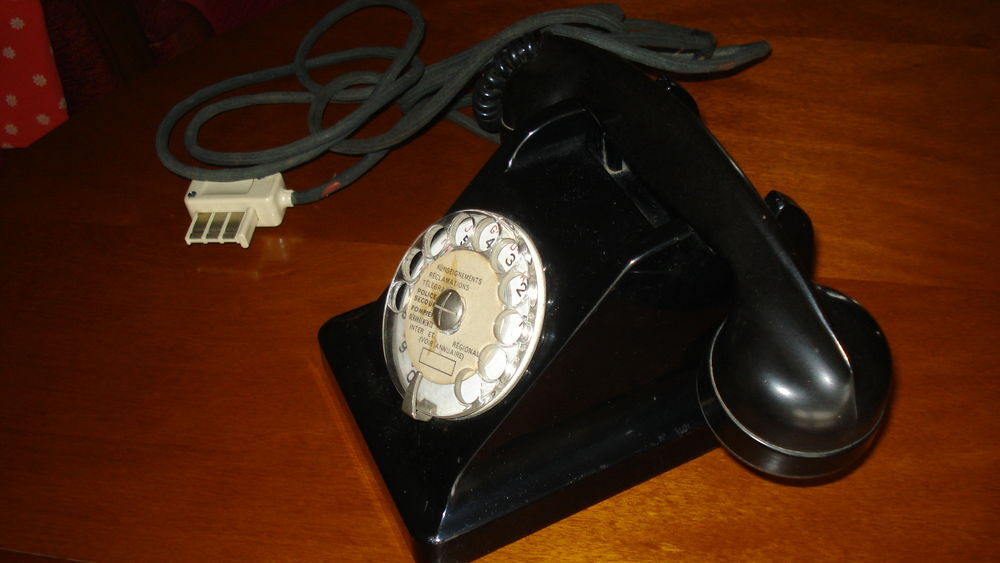 TELEPHONE ANCIEN Décoration