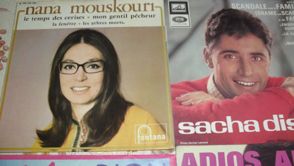 vinyles 33 et 45 tours avec pochettes Audio et hifi