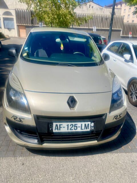 Renault Sc&eacute;nic III Scenic III dCi 130 Dynamique 2009 occasion Saint-Chamond 42400