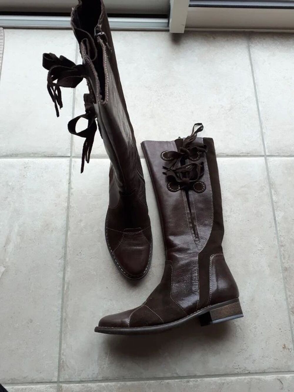 Bottes tout cuir NEUVES Chaussures