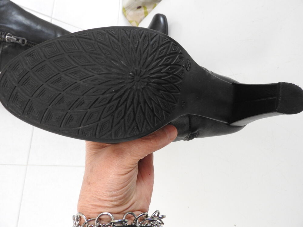Bottes noires cuir pointure 40 Chaussures
