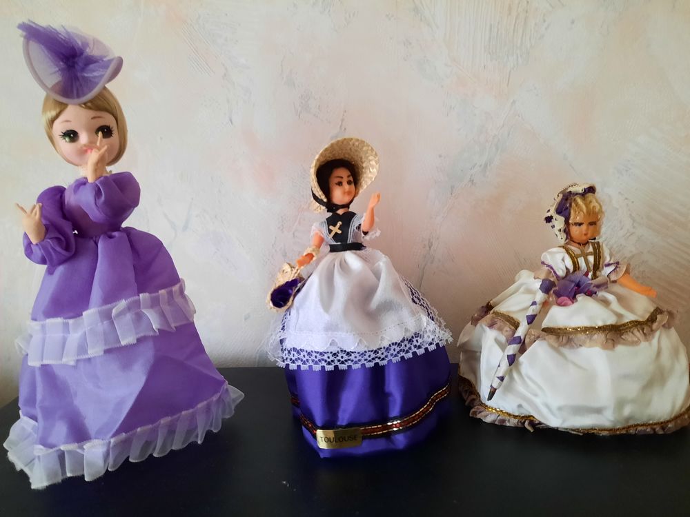 9 POUPEES COLLECTION 