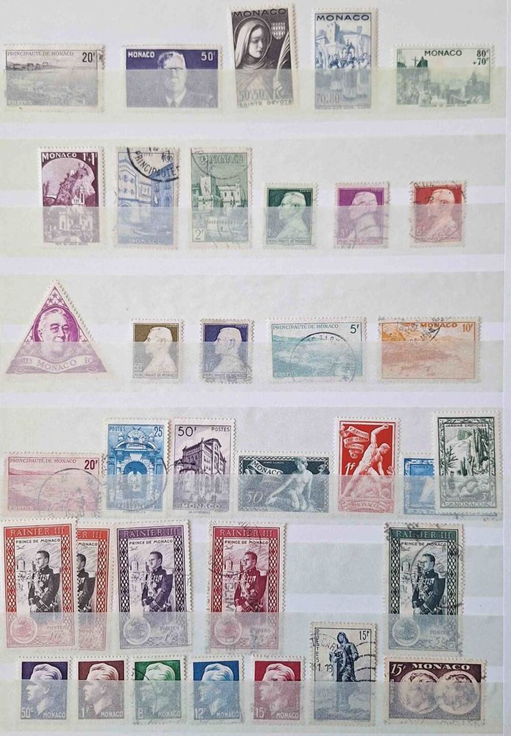 S&eacute;rie de timbres de collection de Monaco 