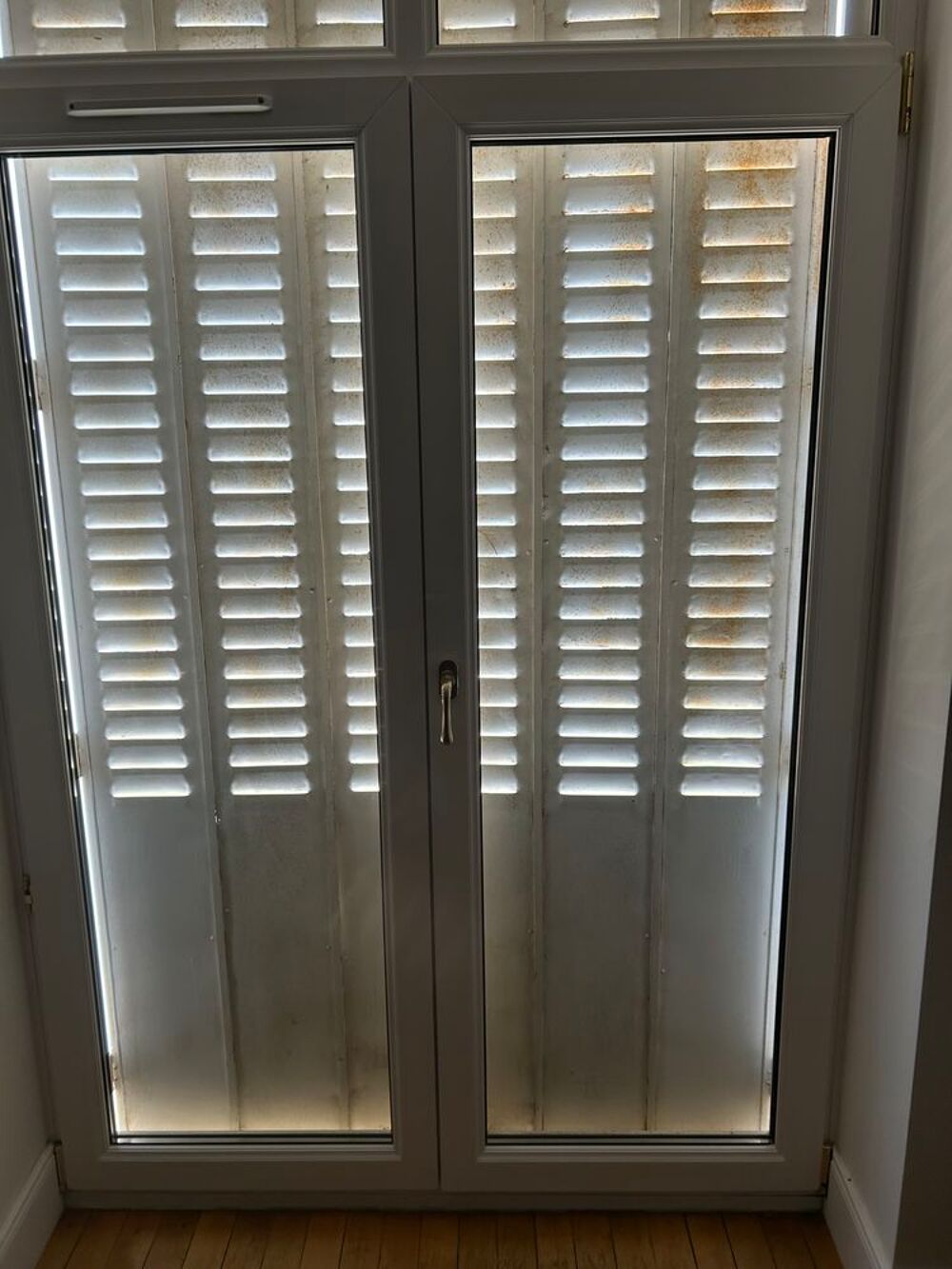5 porte fen&ecirc;tre PVC blanc avec ses 5 volets Haussmanien Bricolage