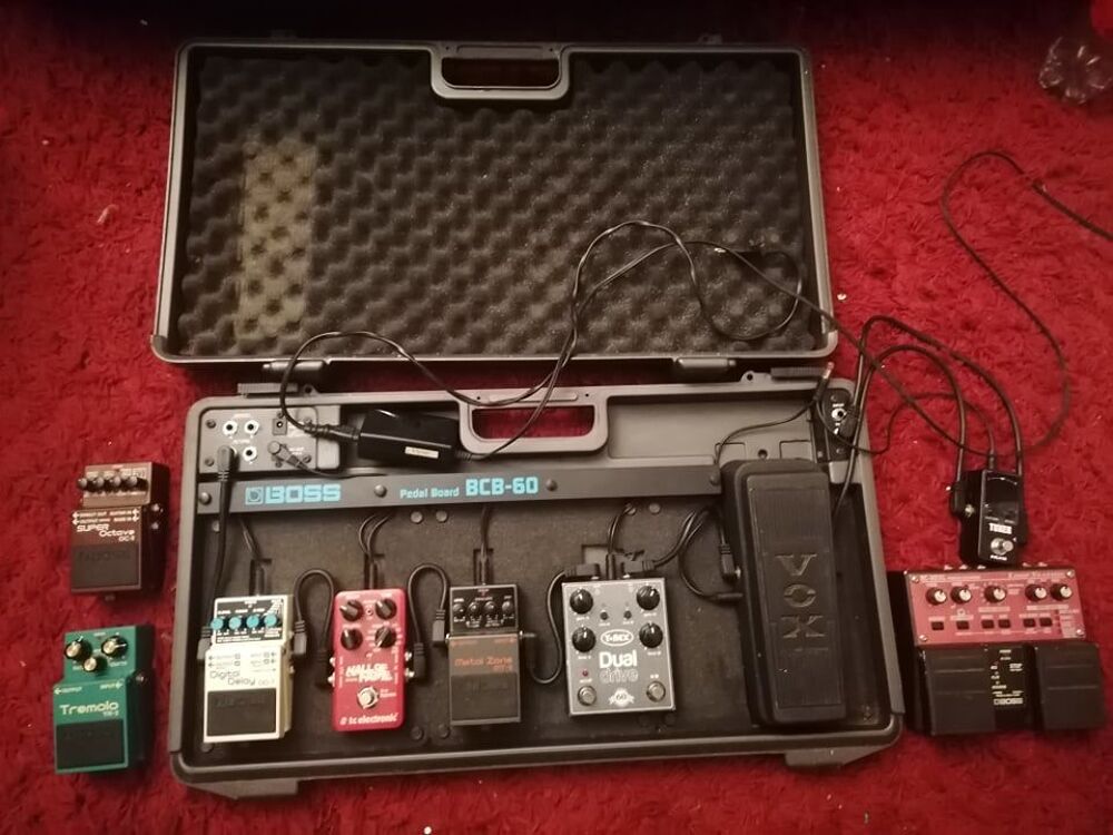 Ampli Fender hot rod deville 2x12 III + pedalboard et effets Instruments de musique